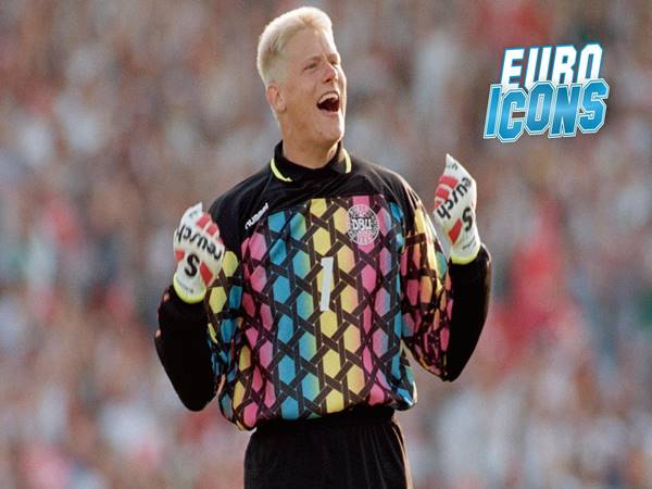 Peter Schmeichel thủ môn huyền thoại người Đan Mạch (18 tháng 11 năm 1963)