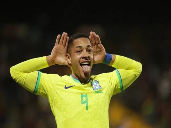 Bóng đá Quốc tế 23/5: Vitor Roque được định giá 30 triệu