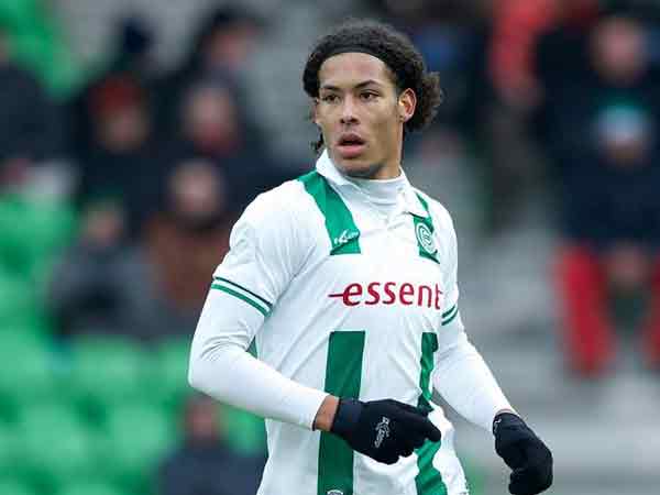 Cầu thủ Van Dijk thời còn thi đấu cho FC Groningen