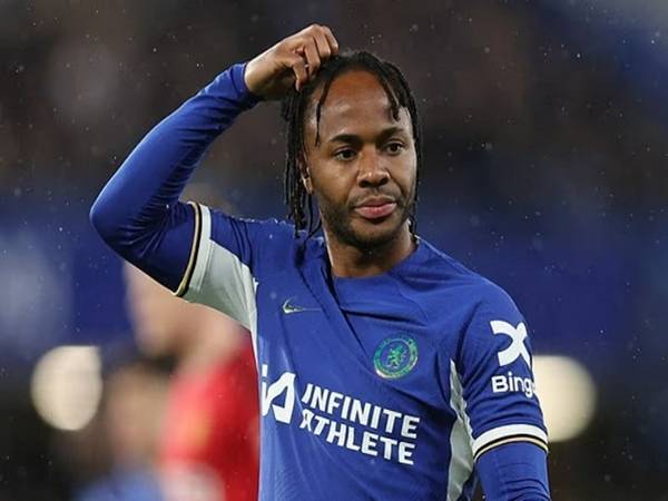 Sterling nằm trong nhóm cần thanh lý của Chelsea