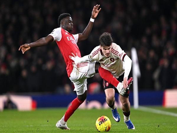 Thống kê ấn tượng của Milos Kerkez trước Arsenal