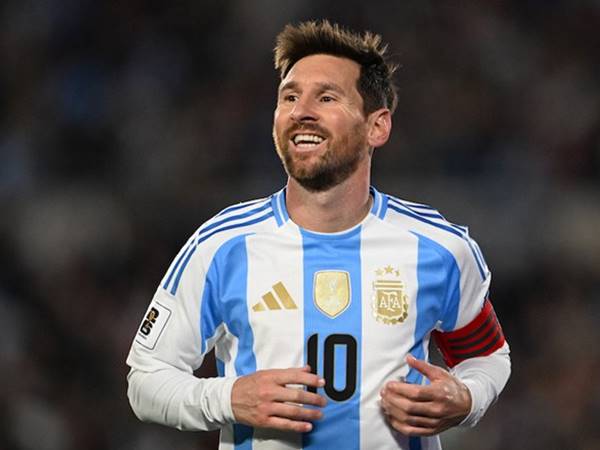Tin bóng đá: Lionel Messi quyết định từ giã đội tuyển