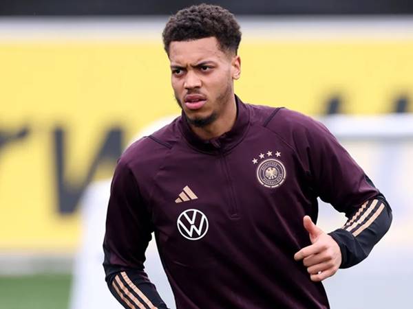 Tin MU: Tuyến giữa Man United gọi tên Felix Nmecha